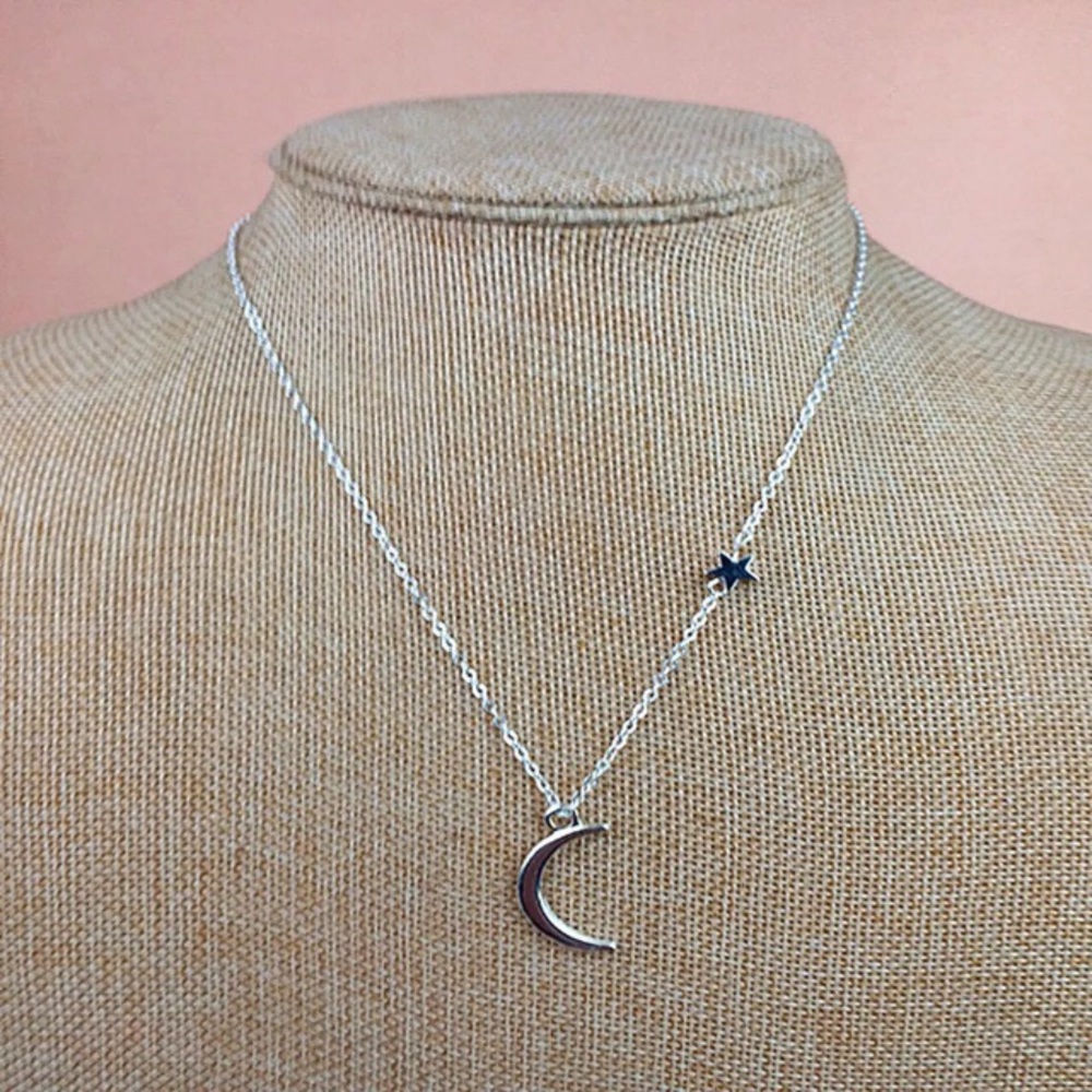Boho Star Moon Dainty Choker Necklace - Picture 3 of 4